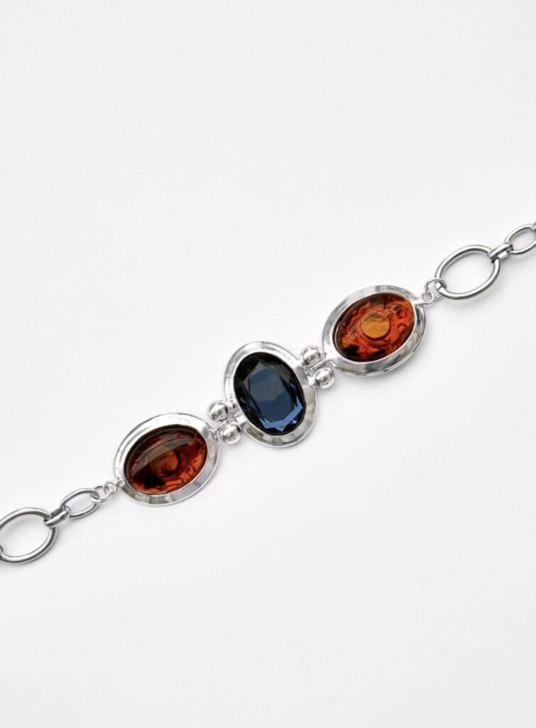 Royal necklace choker