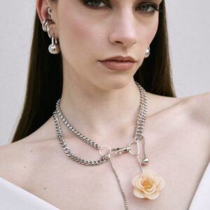 Bloom necklace